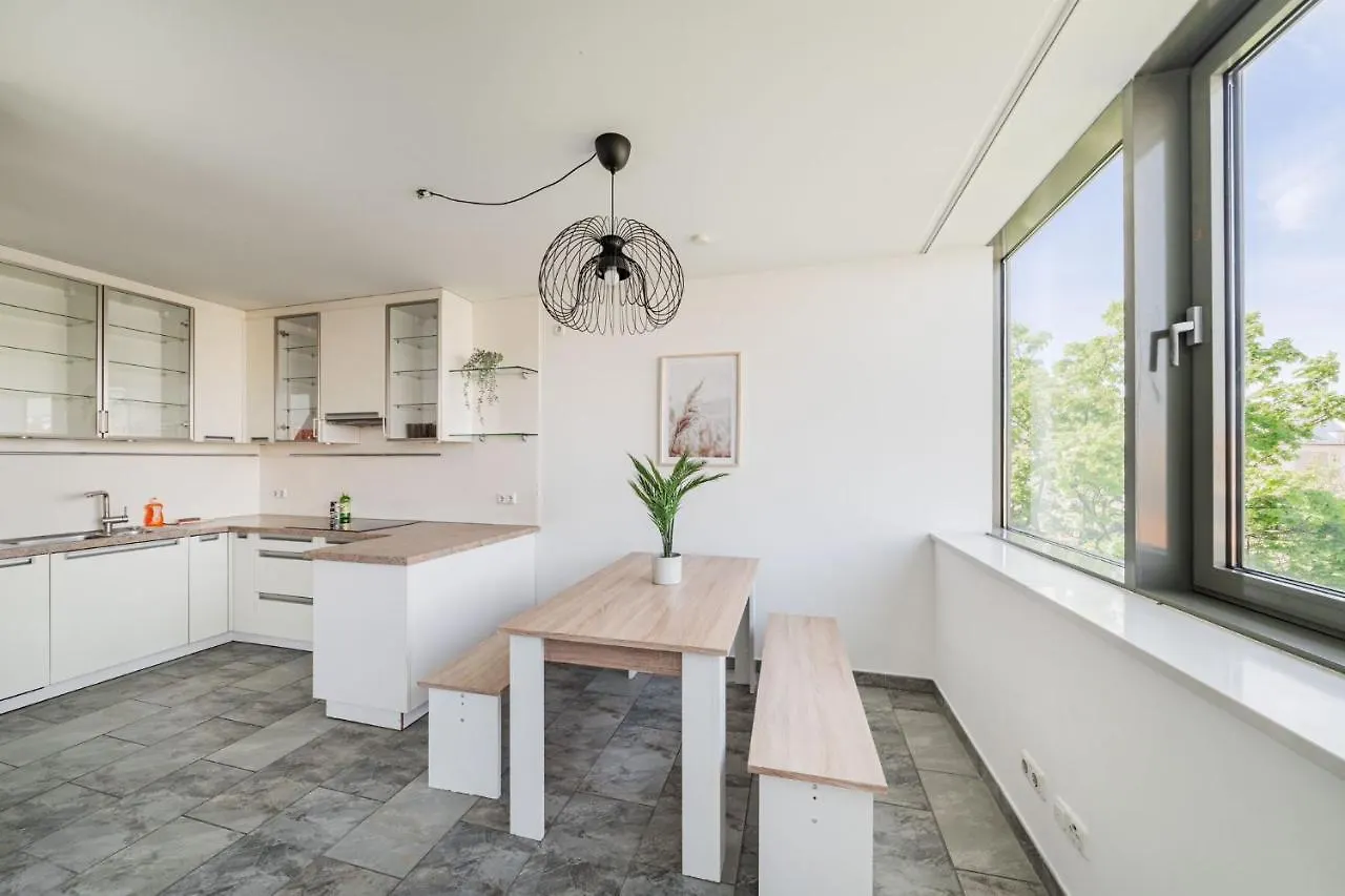 Apartments Next To Schoenbrunn - Free Parking !!! Vienna