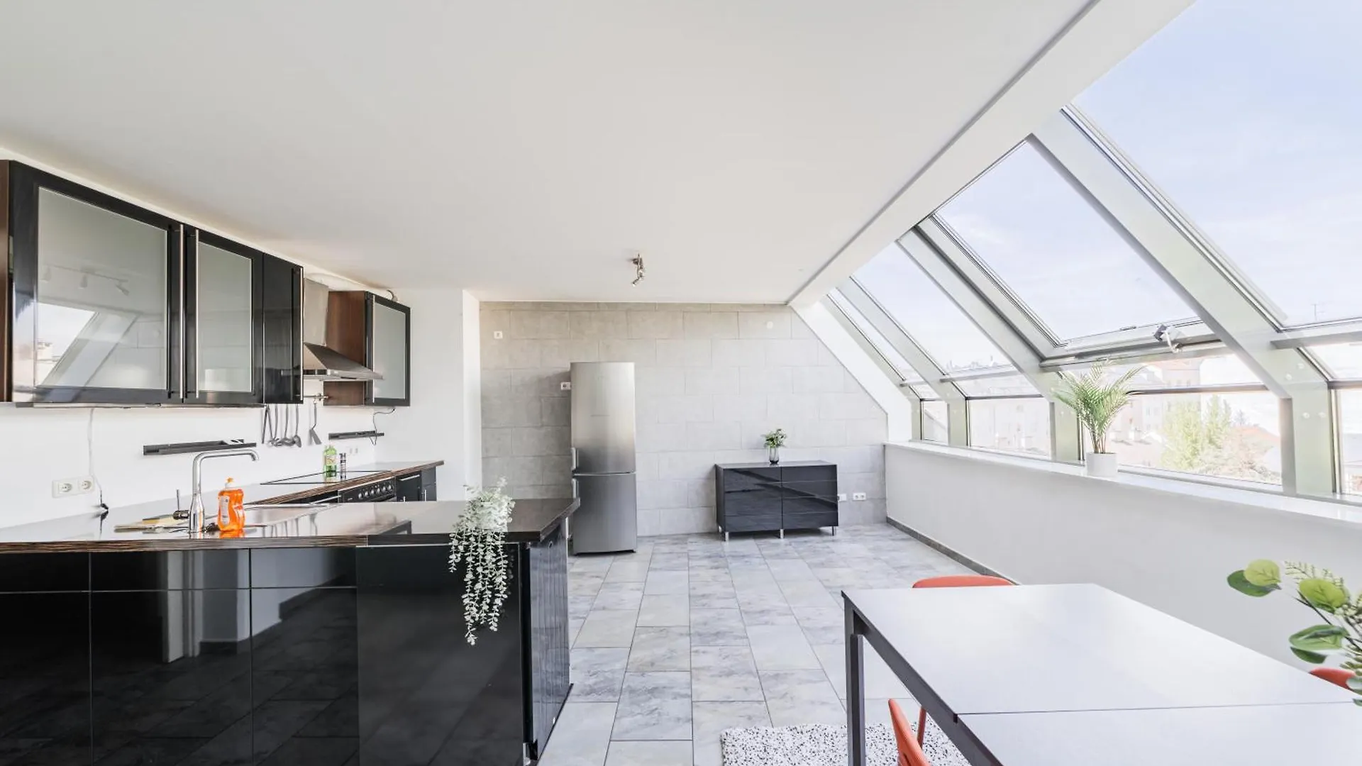 Apartments Next To Schoenbrunn - Free Parking !!! Vienna Austria