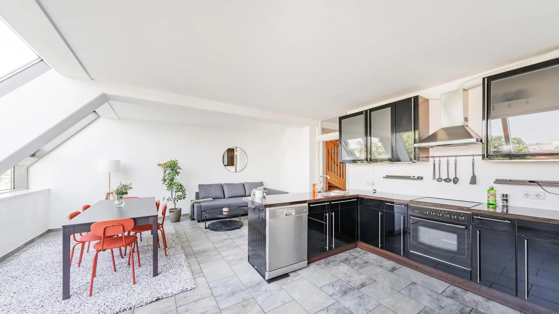 Apartments Next To Schoenbrunn - Free Parking !!! Vienna 0*,  Austria