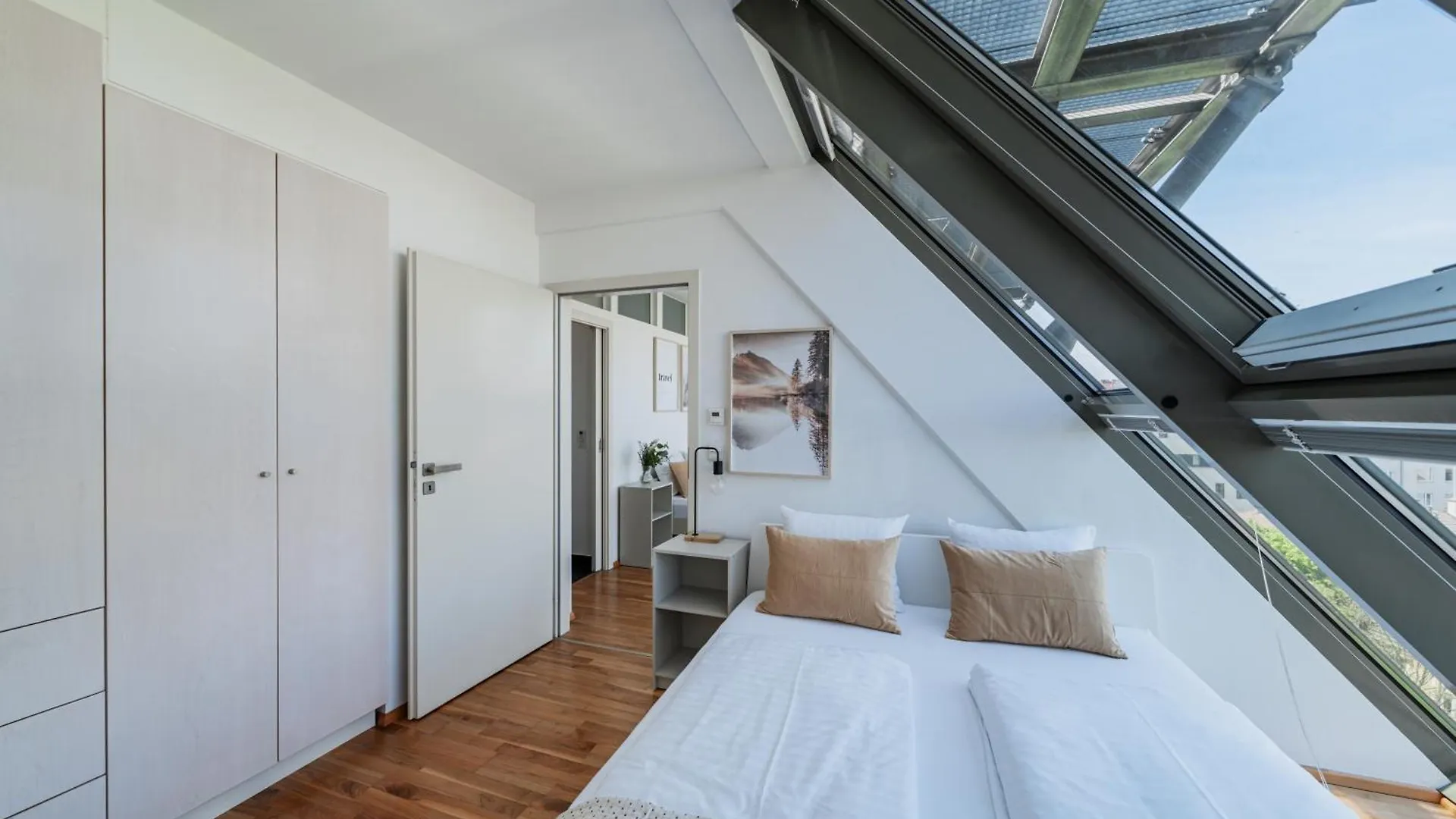 Apartments Next To Schoenbrunn - Free Parking !!! Vienna