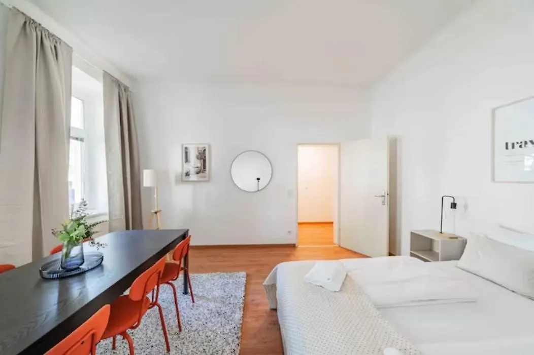 Apartments Next To Schoenbrunn - Free Parking !!! Vienna Austria